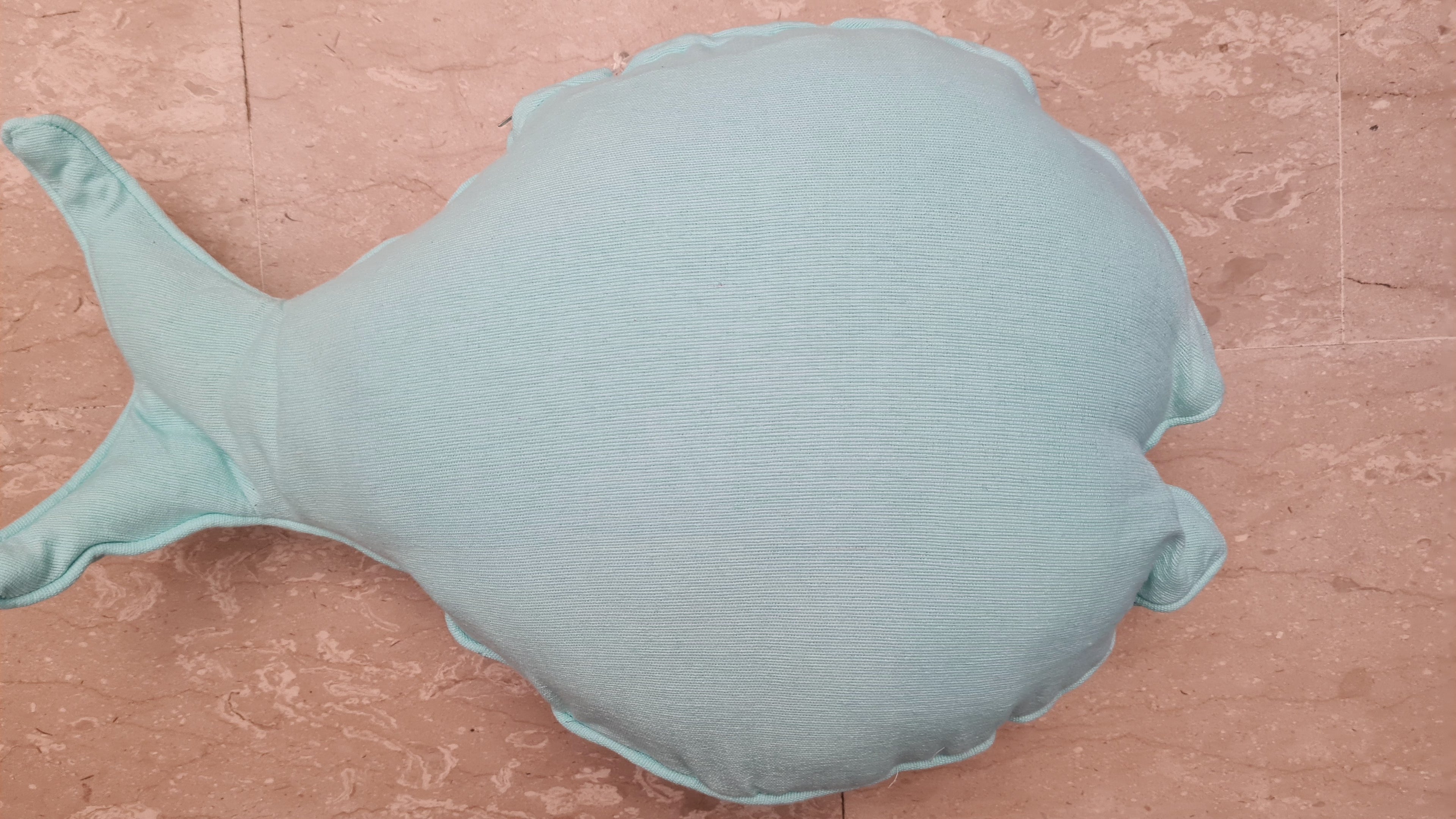 CUSCINO PESCE GRANDE TURCHESE CHIARO