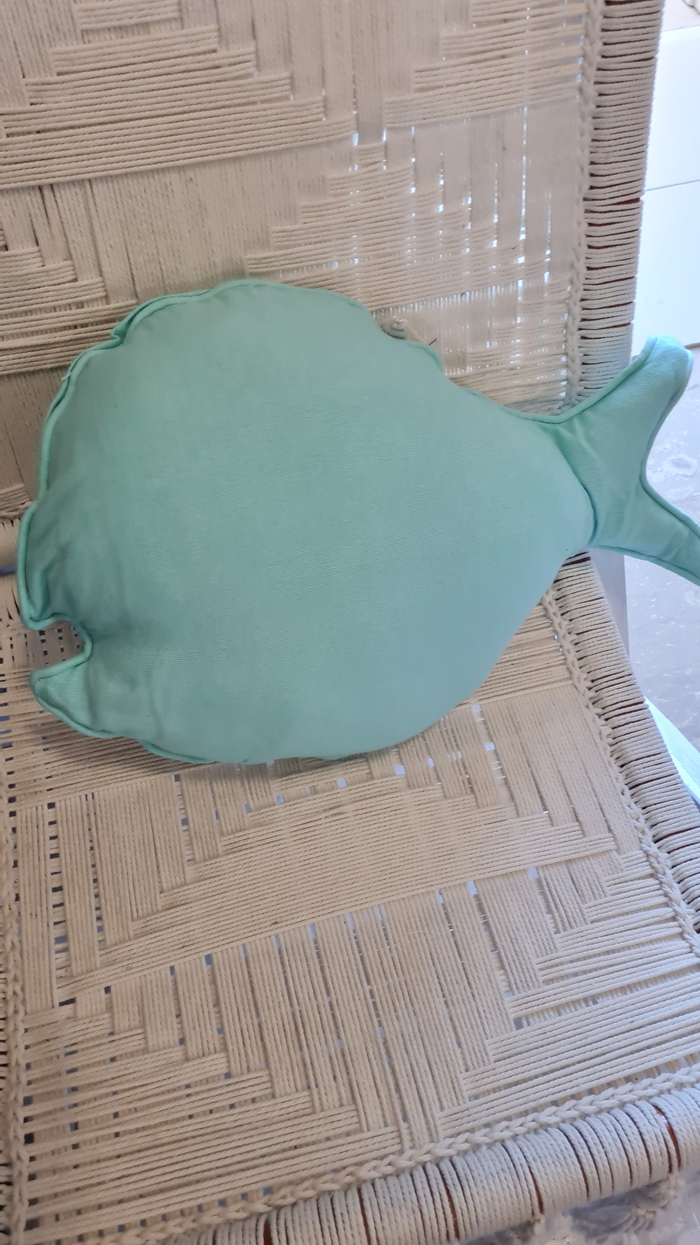 CUSCINO PESCE GRANDE TURCHESE CHIARO