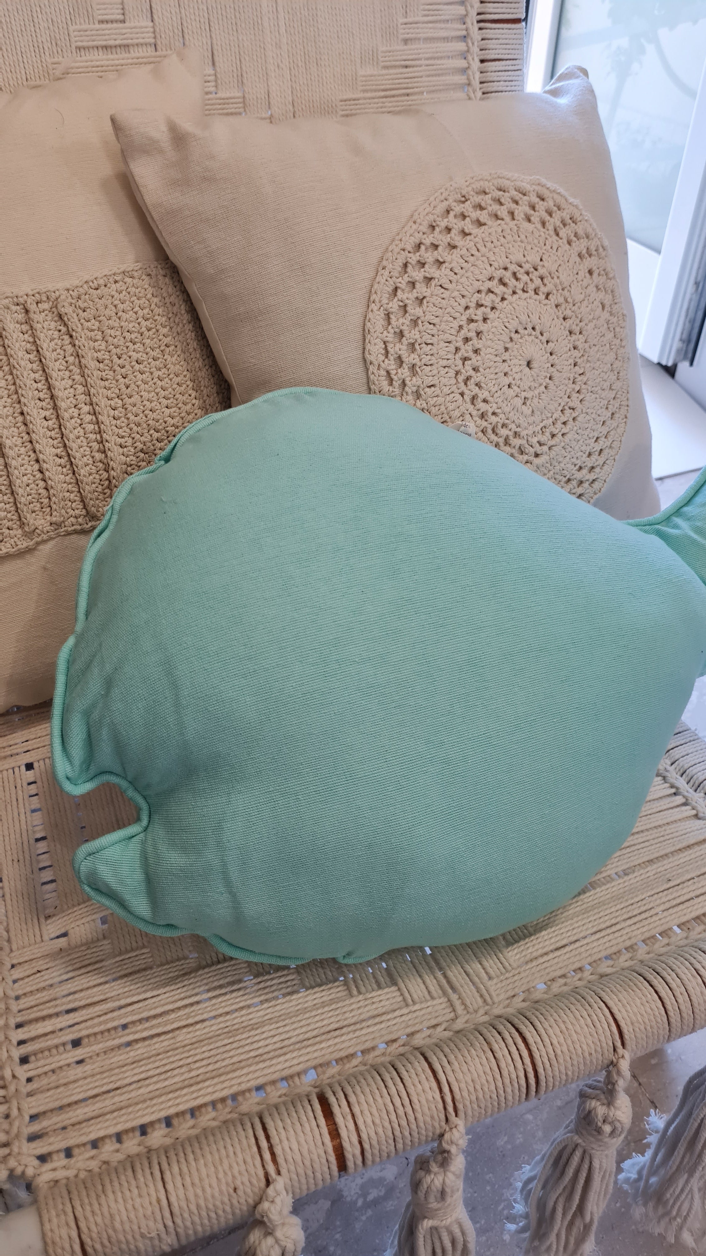 CUSCINO PESCE GRANDE TURCHESE CHIARO