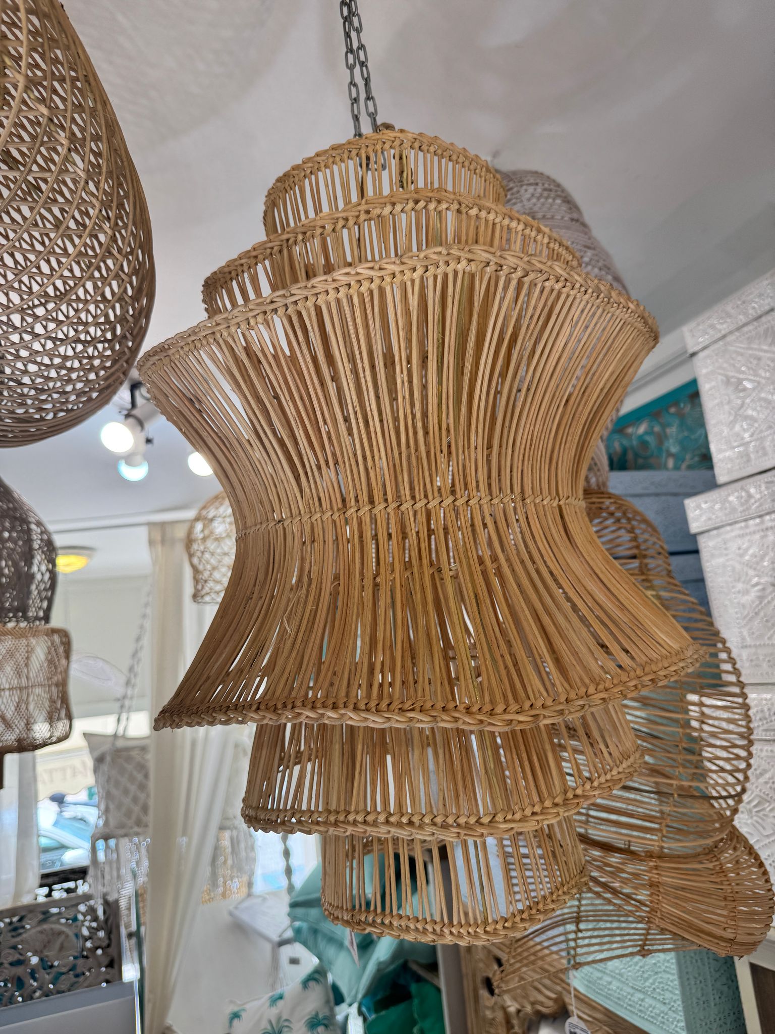 LAMPADARIO 5 STRATI RATTAN