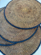 Placemat Tondo in Rattan con Bordo Palline di Legno – Ø37 cm Artigianale