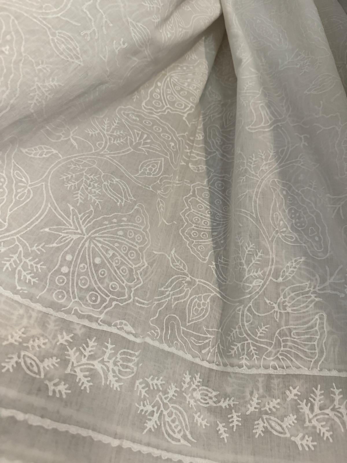 TENDA BIANCA FIORI BIANCHI