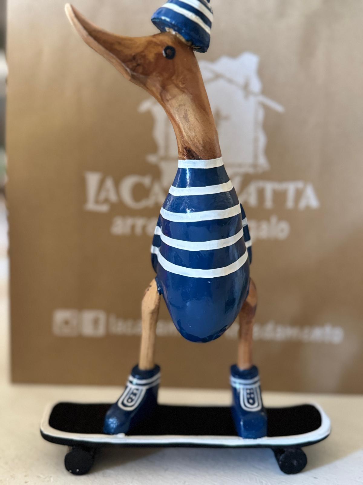 Papera Decorativa In Legno Skate Blu Righe Bianche