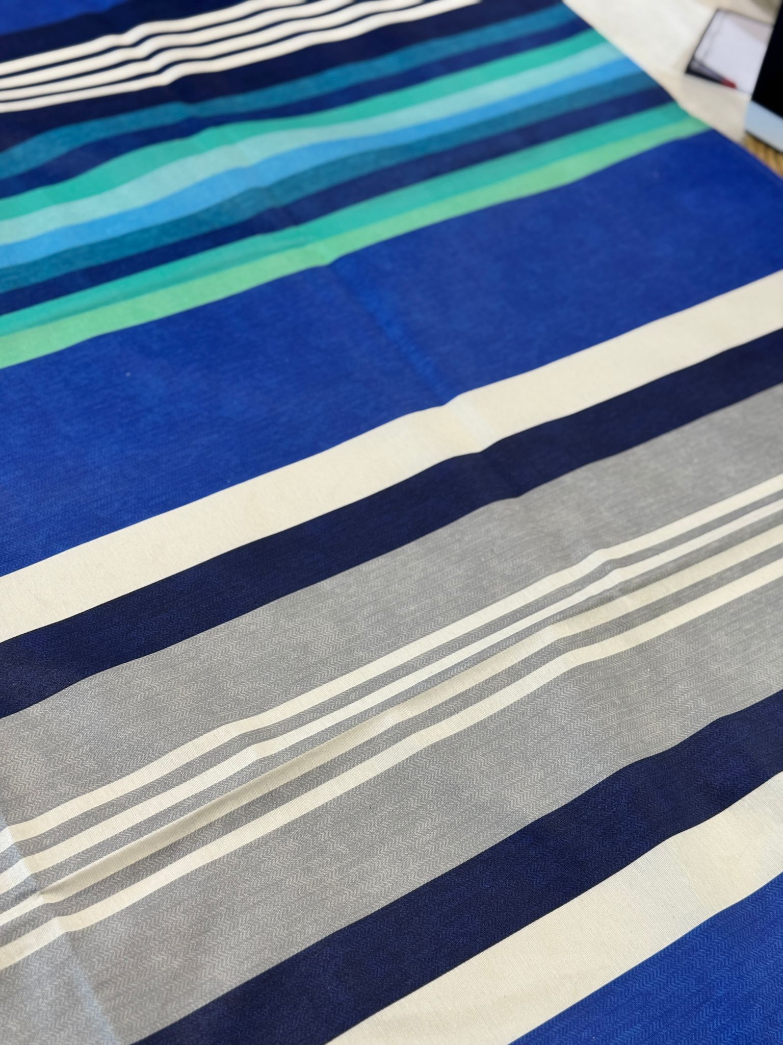 TOVAGLIA RESINATA RIGA BLU RAYA
