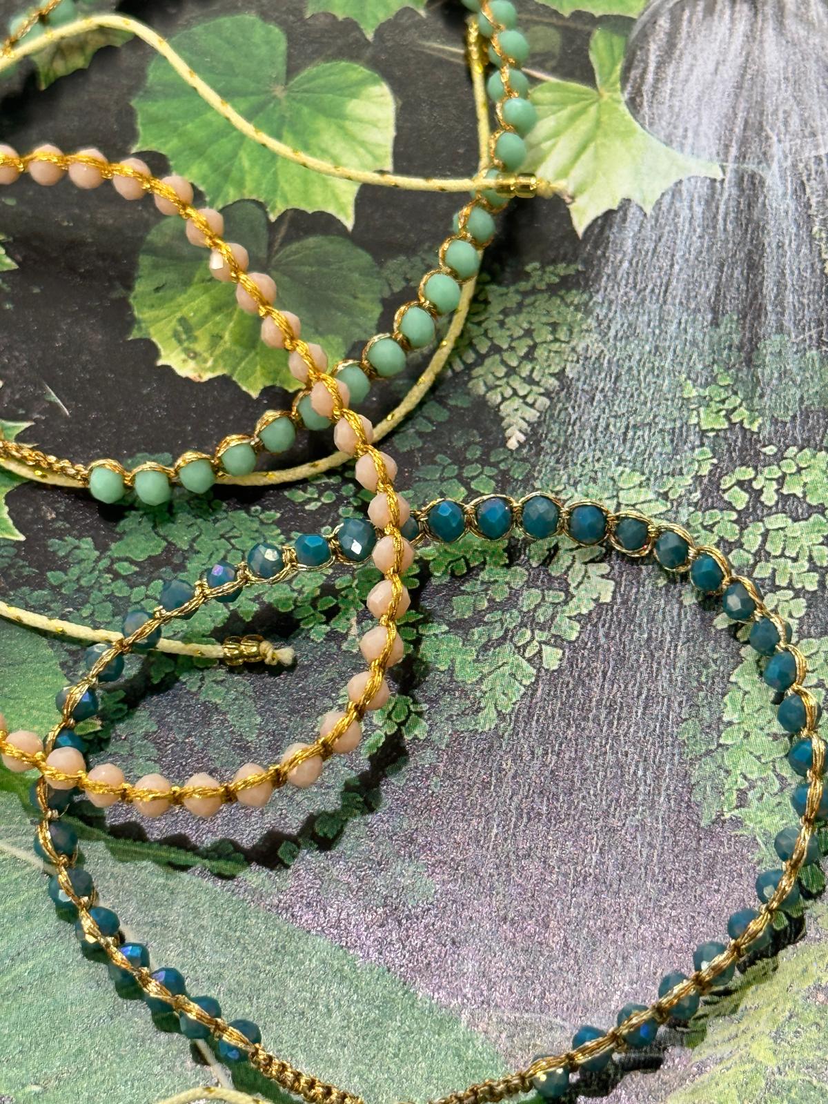 BRACCIALE FILO DORATO COTONE PIETRE DURE