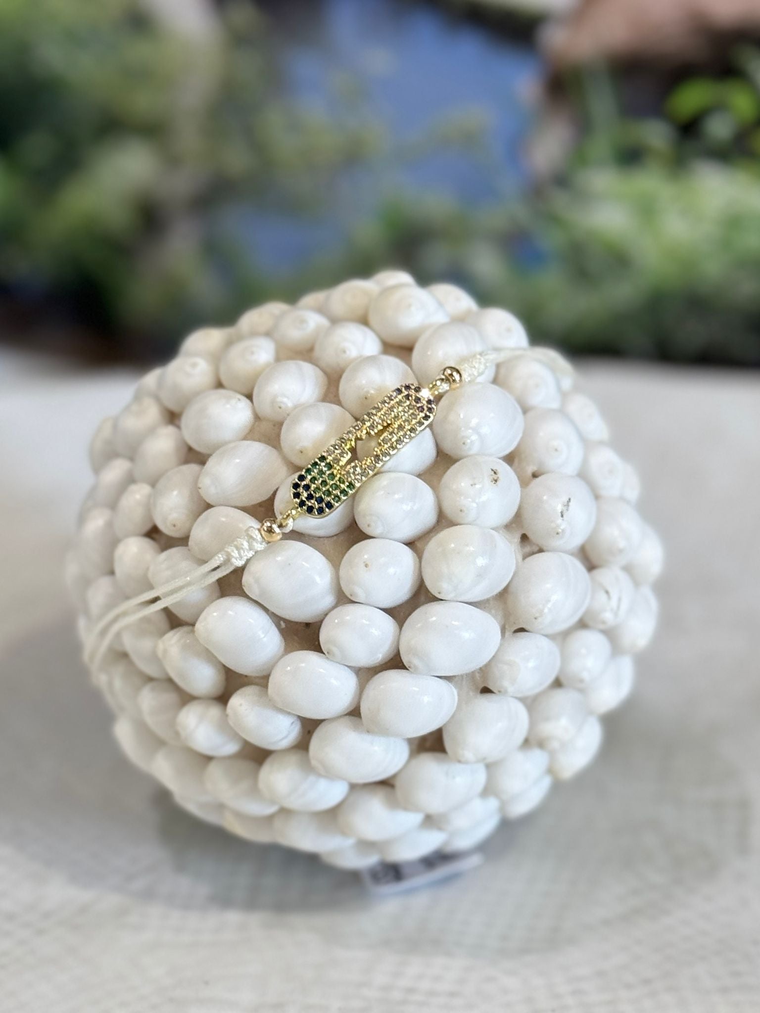 BRACCIALE FILO DI COTONE E PICCOLI ZIRCONI