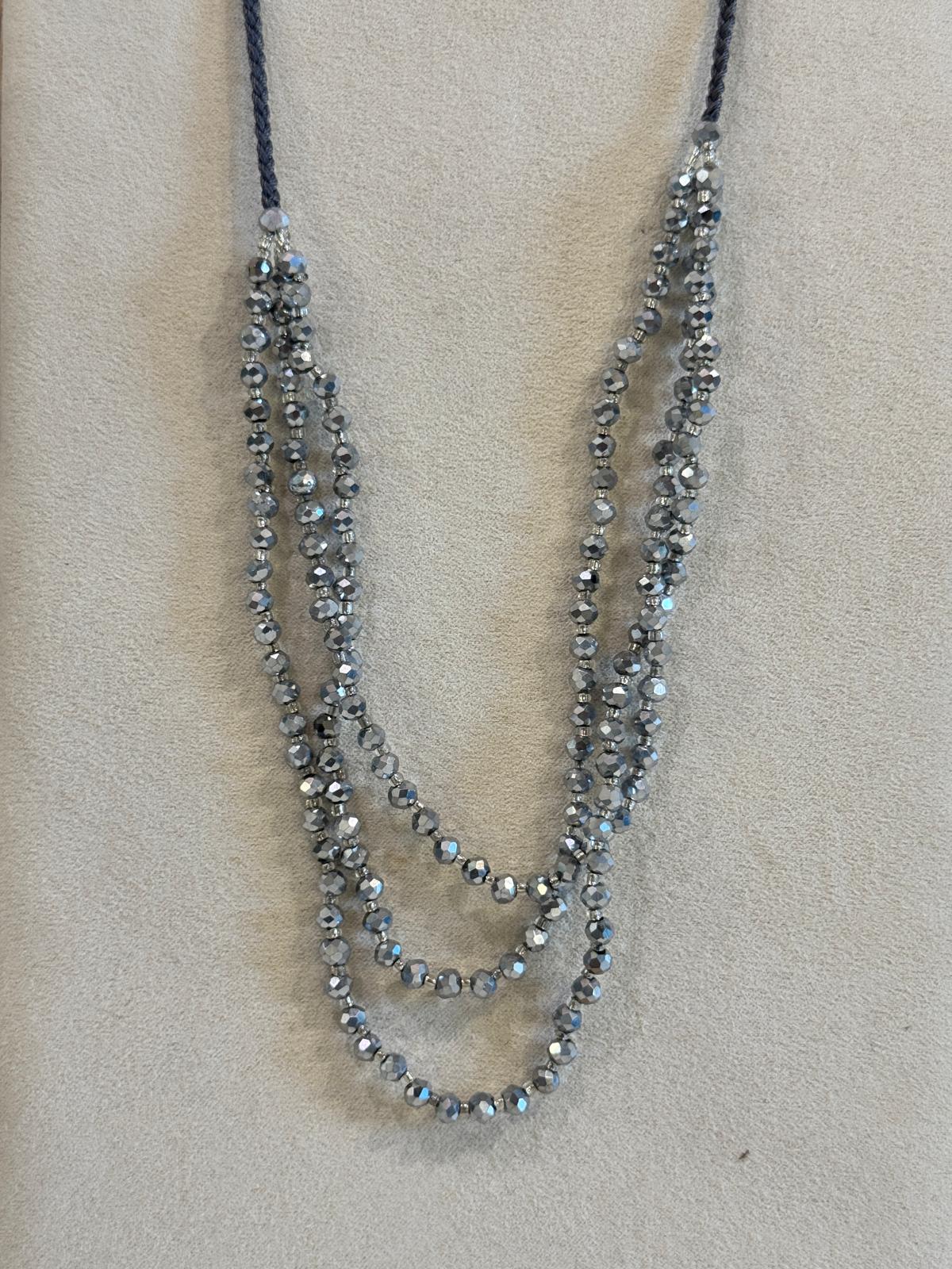 COLLANA MIX PIETRE DURE, PERLE, CRYSTAL E CONCHIGLIE