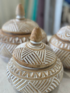 VASO CON COPERCHIO LEGNO INTAGLIATO