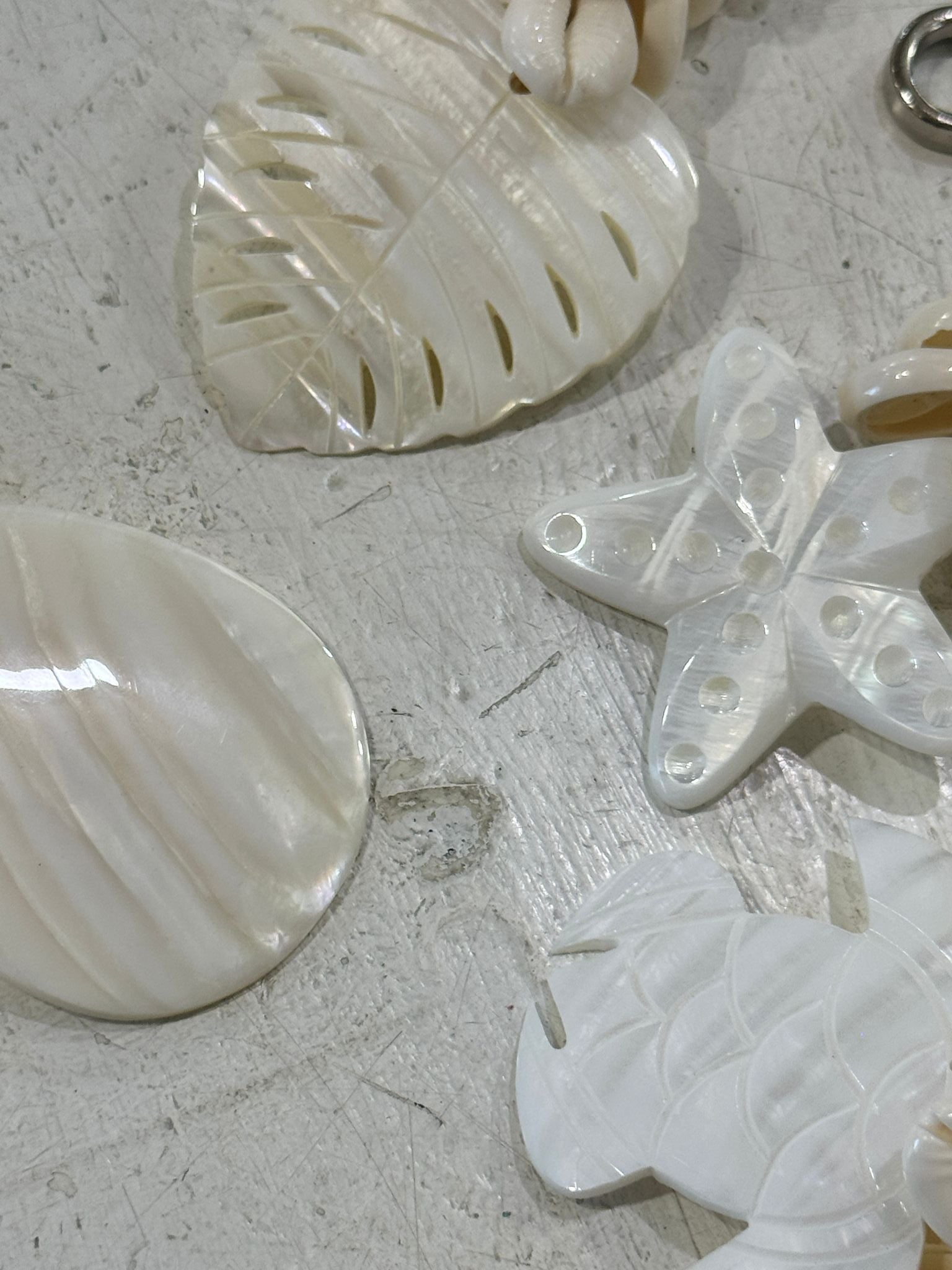 CHARMS MADREPERLA E CYPREE