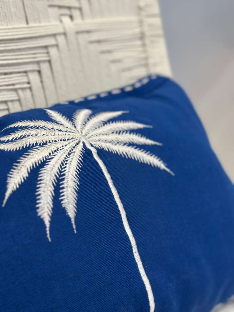 CUSCINO BLU PALMA BIANCA