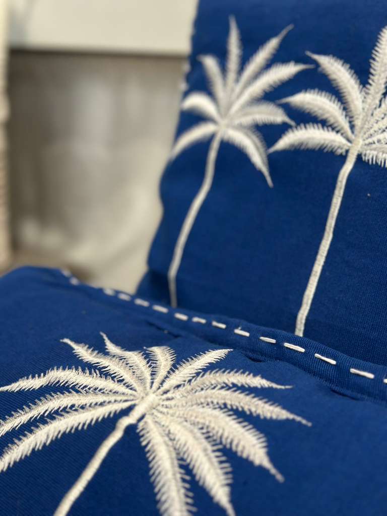 CUSCINO BLU PALMA BIANCA