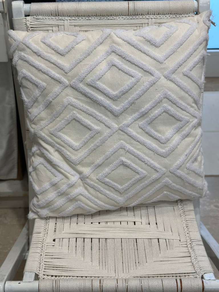 CUSCINO ECRÙ RICAMI