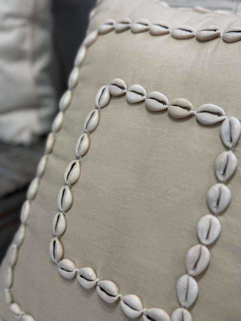 CUSCINO CON CONCHIGLIE SCONTO 30%