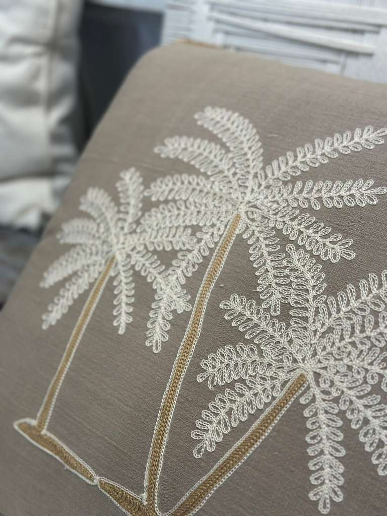 CUSCINO LIGHT BROWN TRE PALME BIANCHE