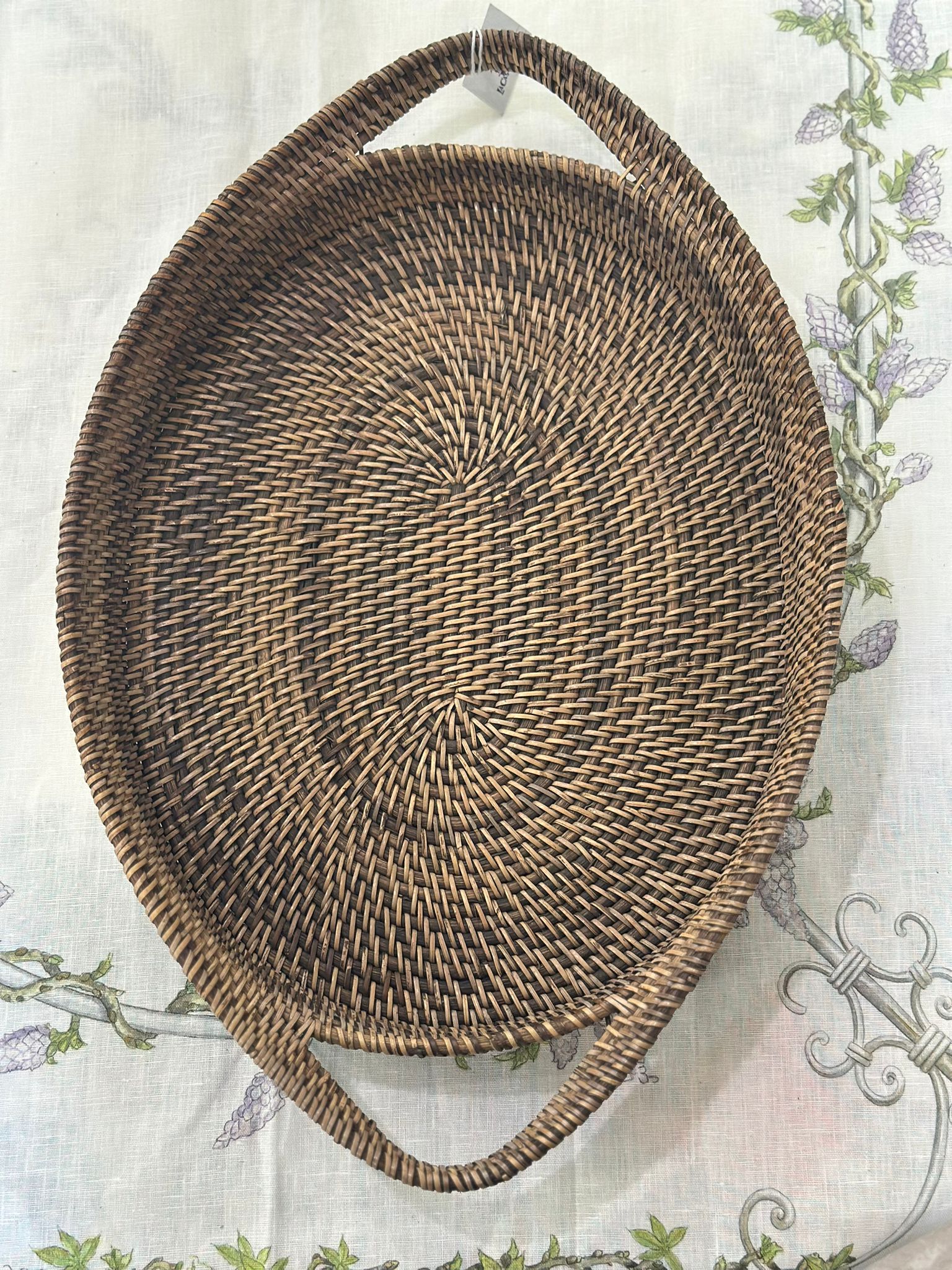 VASSOIO OVALE CON MANICO ESTERNO RATTAN