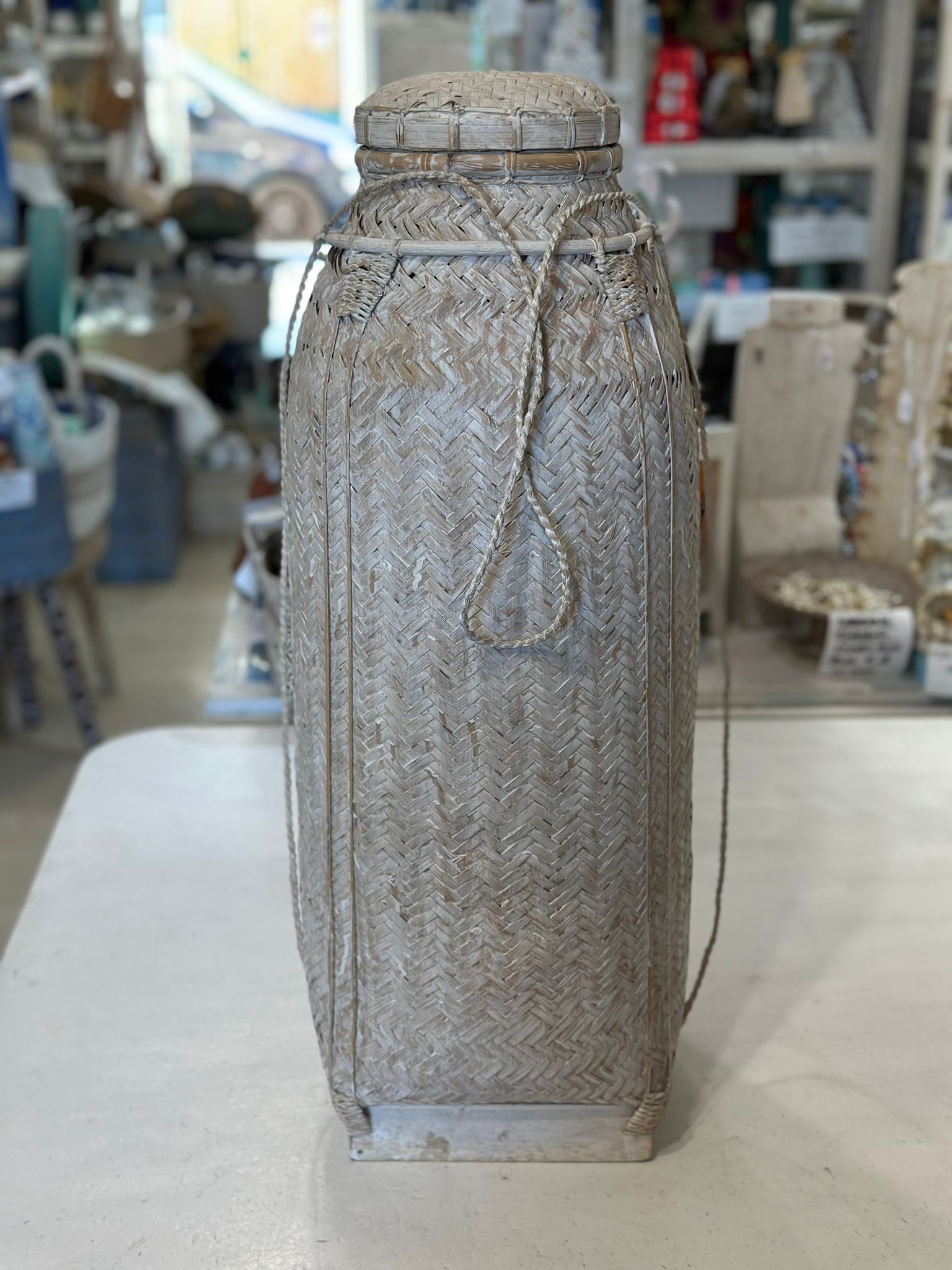 VASO DECORATIVO CON COPERCHIO RATTAN E BAMBOO