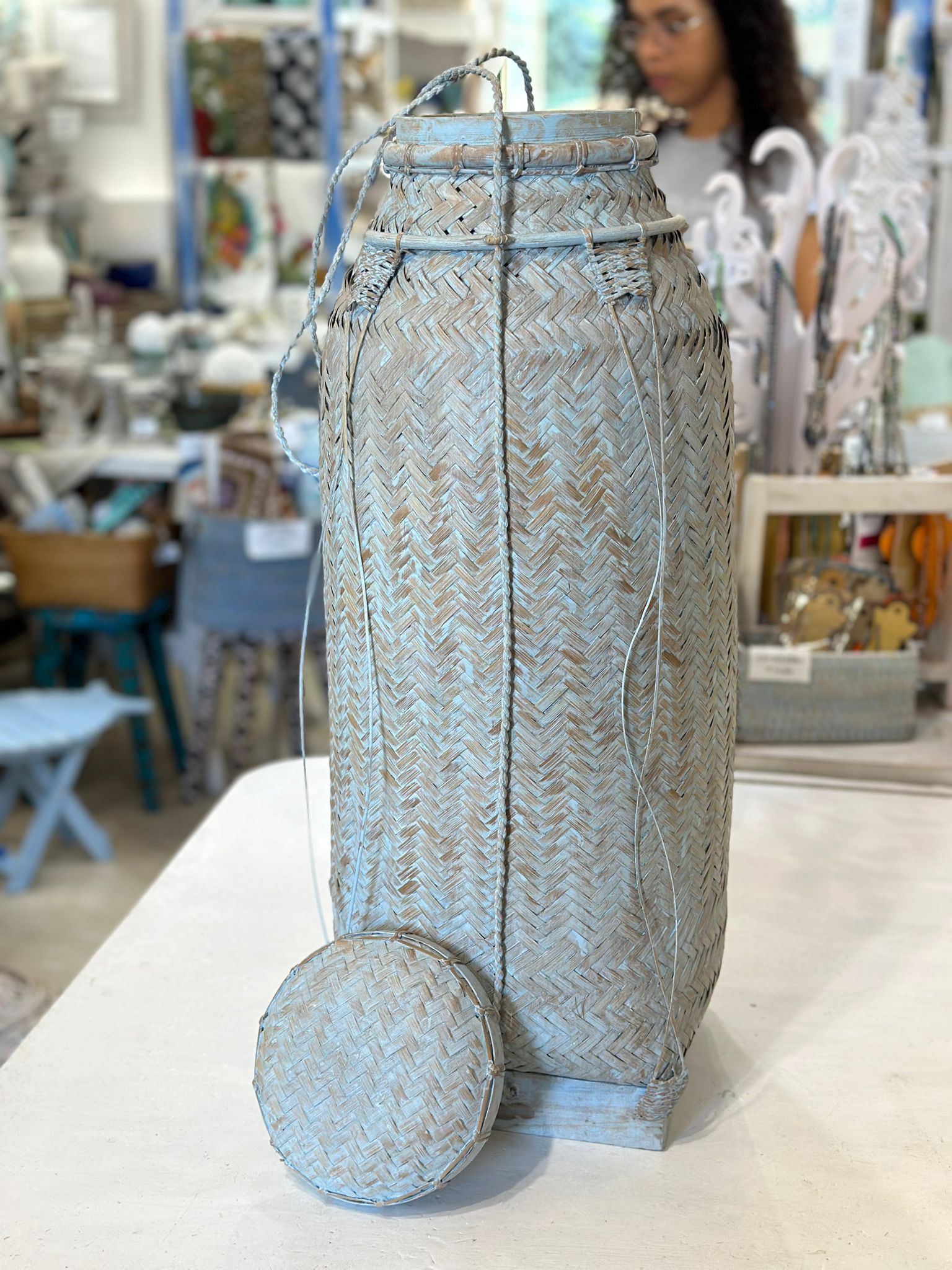 VASO DECORATIVO CON COPERCHIO RATTAN E BAMBOO