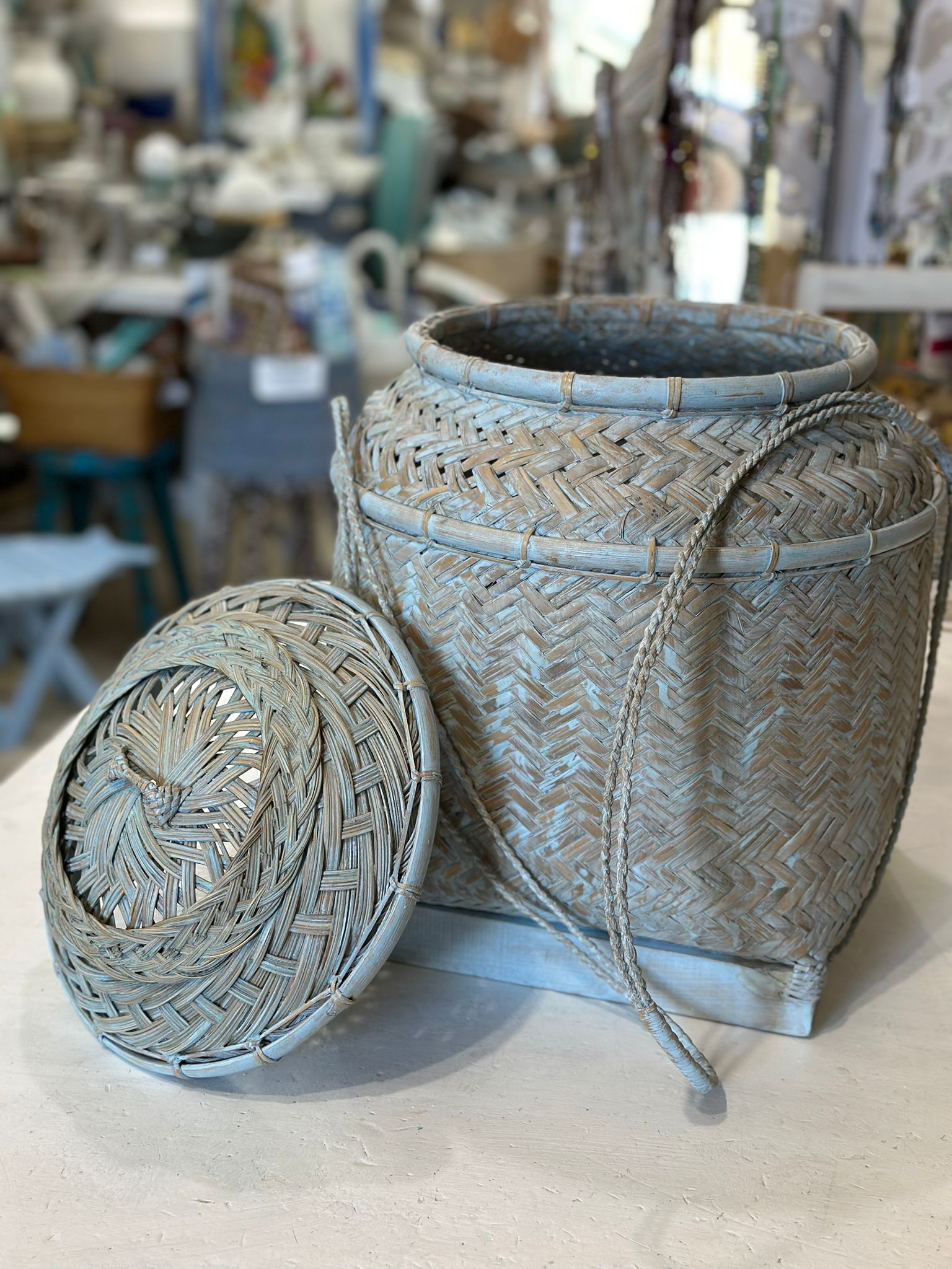 VASO DECORATIVO CON COPERCHIO RATTAN E BAMBOO