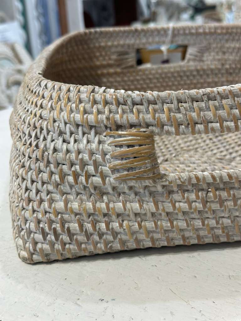 VASSOIO ALTO RETTANGOLARE STONDATO