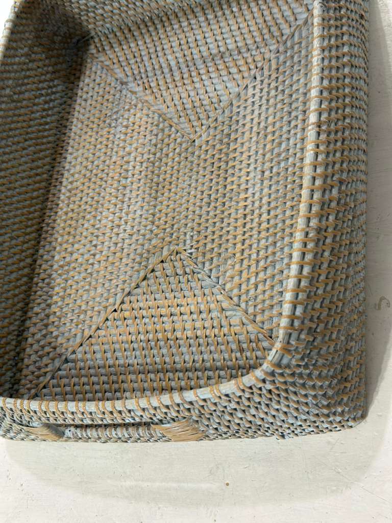 VASSOIO ALTO RETTANGOLARE STONDATO