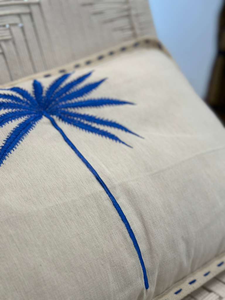 CUSCINO ECRÙ PALMA BLU ACCESO