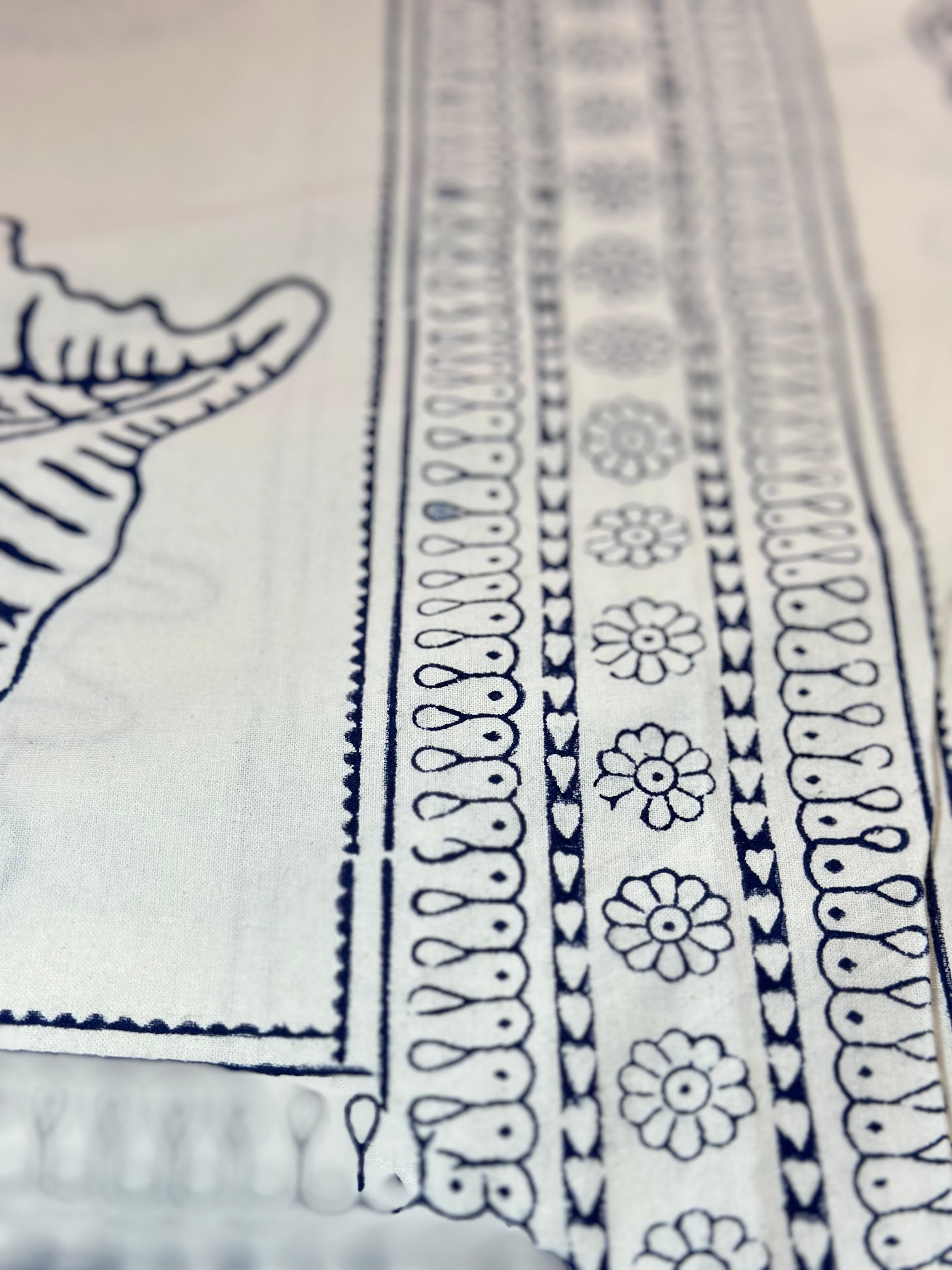 TELO BIANCO CONCHIGLIE BLU