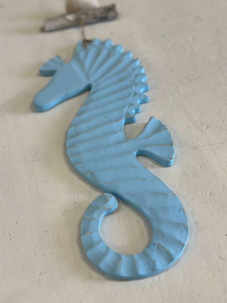 PENDENTE CAVALLUCCIO MARINO LEGNO