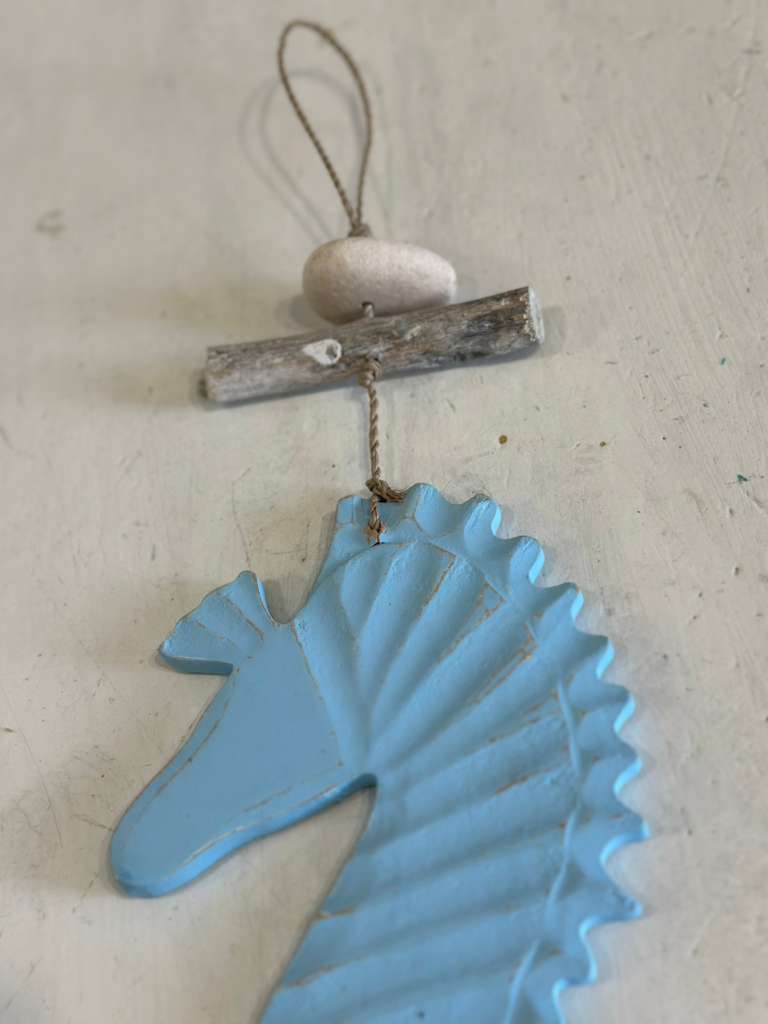 PENDENTE CAVALLUCCIO MARINO LEGNO