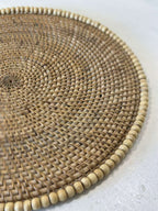 Placemat Tondo in Rattan con Bordo Palline di Legno – Ø37 cm Artigianale