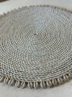 Placemat Tondo XL in Giunco e Cypree Bianco – Ø40 cm Artigianale