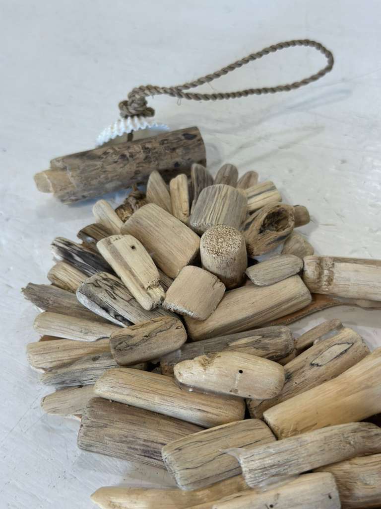 PENDENTE CAVALLUCCIO MARINO LEGNO