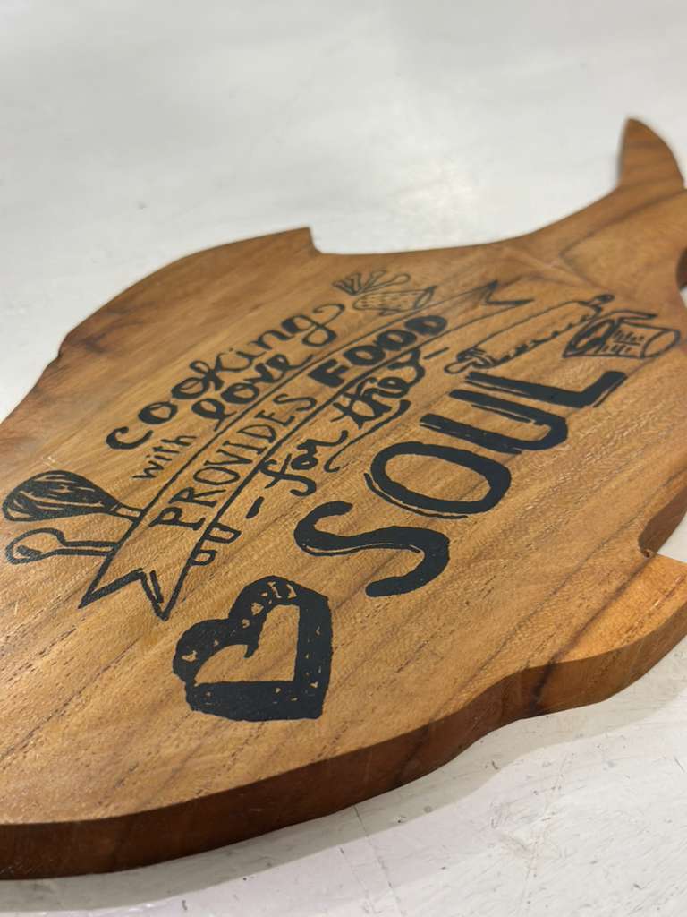 TAGLIERE LEGNO PESCE SCONTO 50%