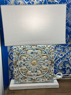 Lampada da Tavolo Quadrata in Legno Intagliato – Artigianale Bali | 36x20x58H cm