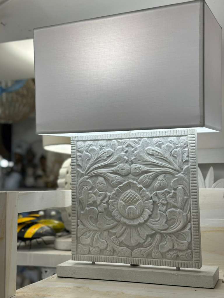 LAMPADA QUADRATA DA TAVOLA