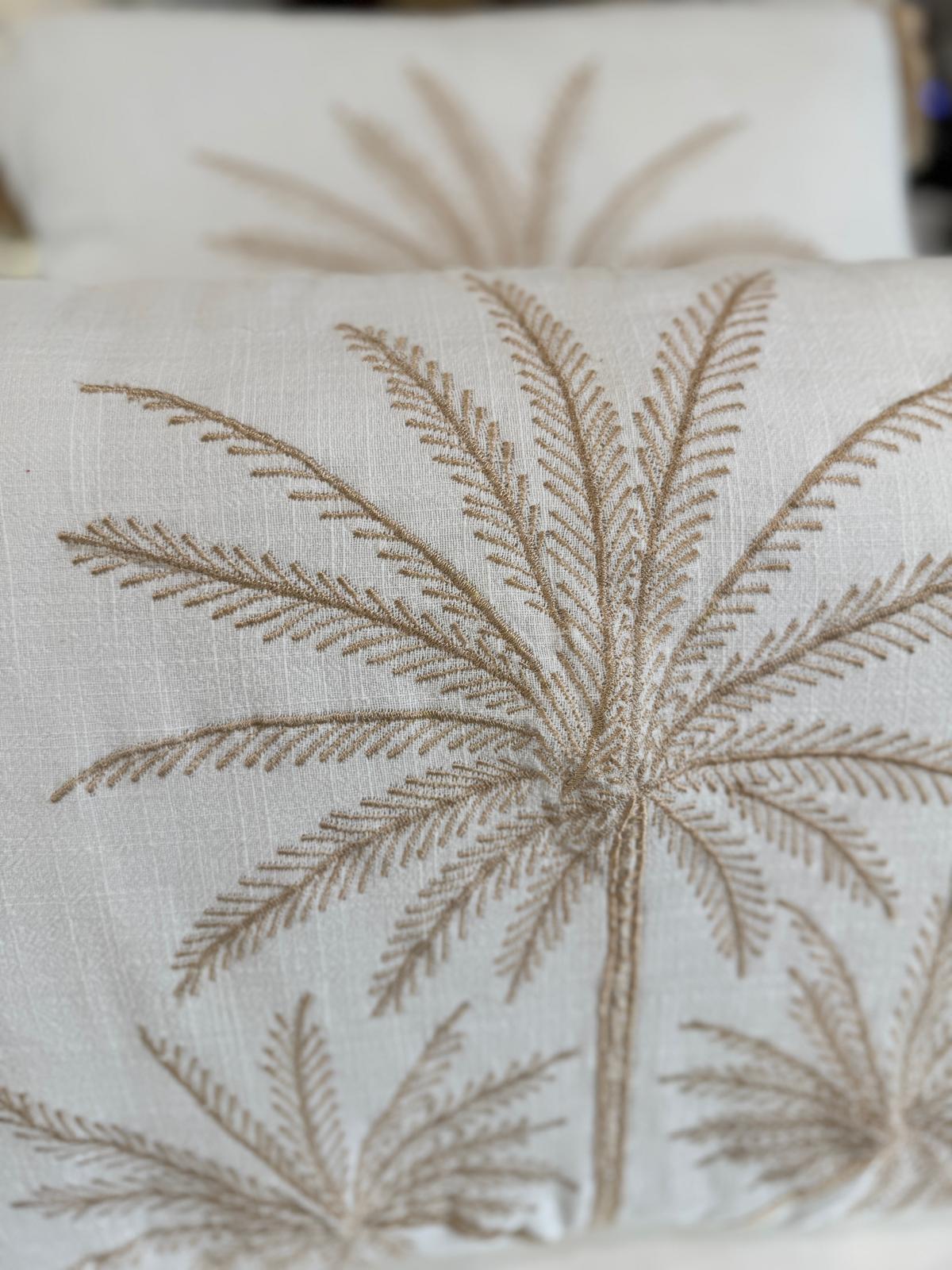 CUSCINO BIANCO QUADRATO TRE PALME STILIZZATE GOLD CON TASSEL 50X50