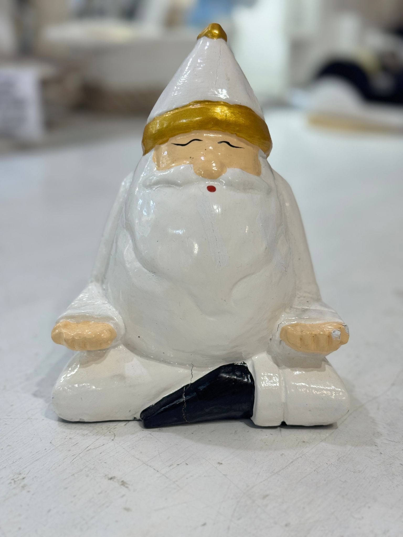 SANTA KLAUS SEDUTO YOGA