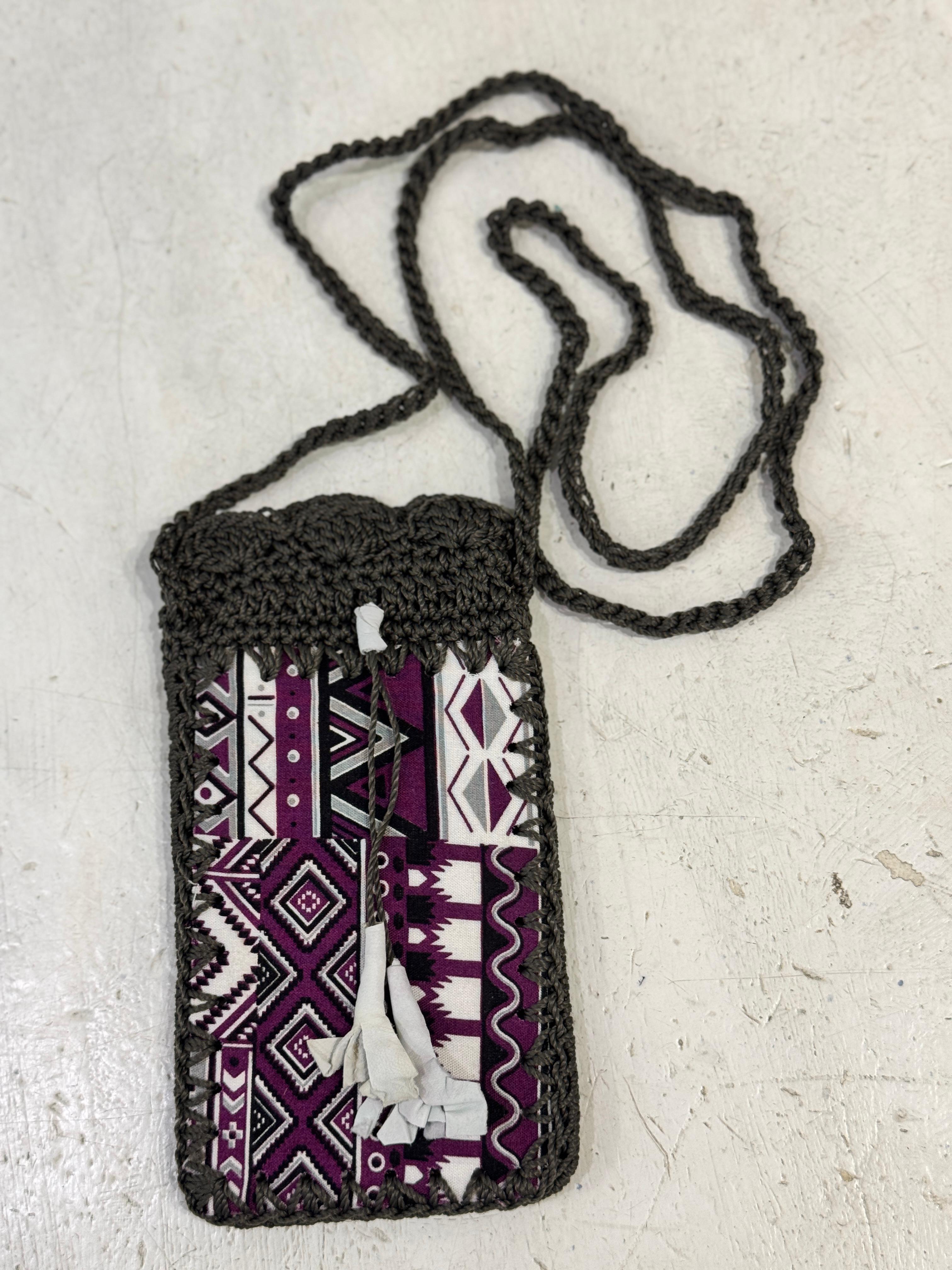 PORTATELEFONO CON TRACOLLA