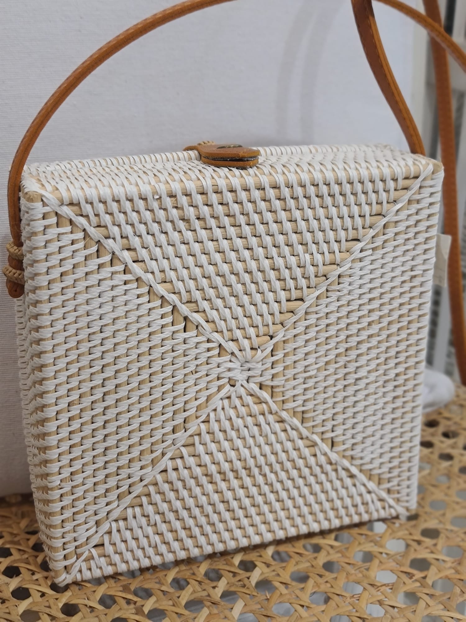 BORSA TONDA BALI SCONTO 20%