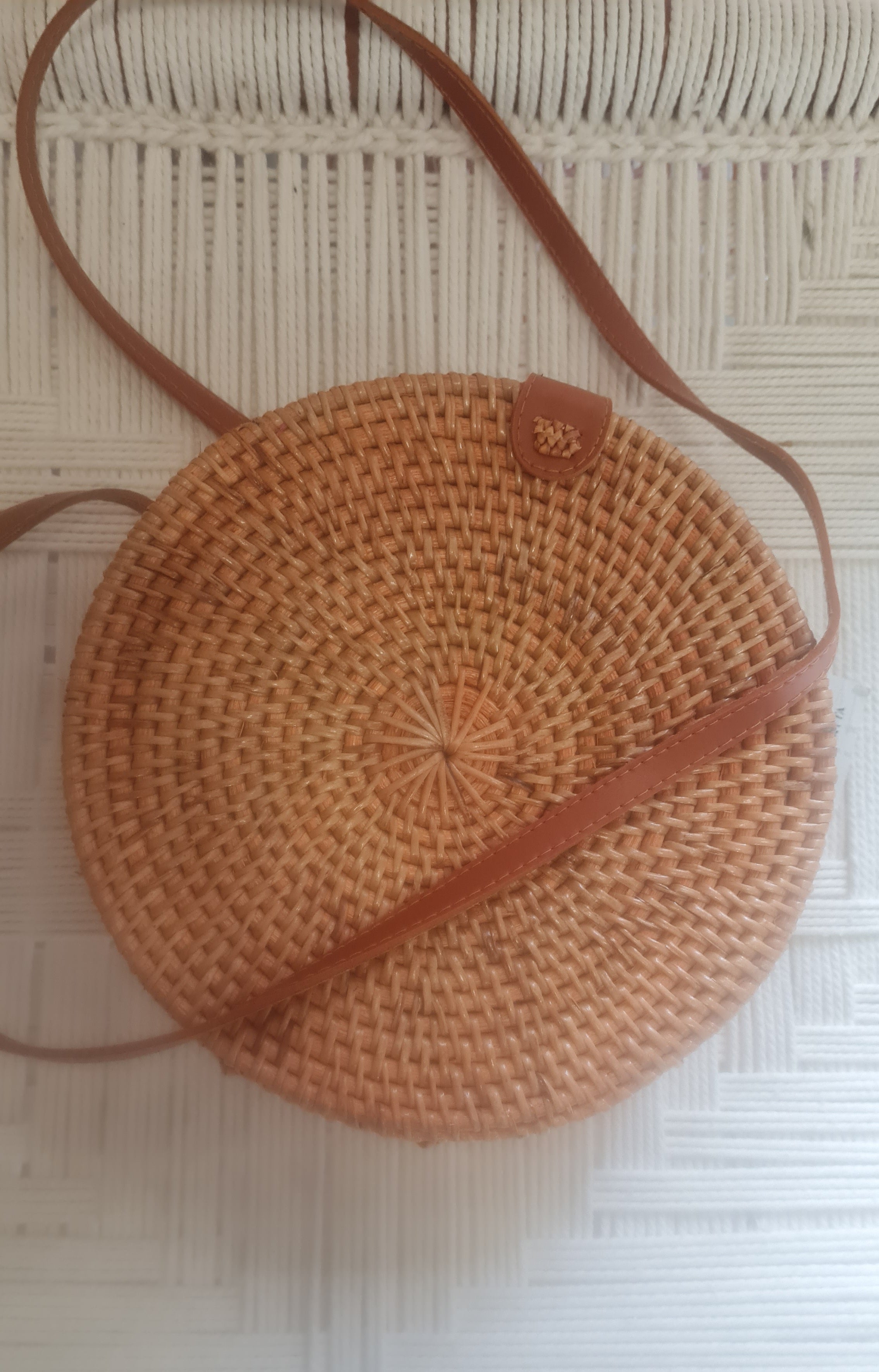 BORSA TONDA BALI in sconto