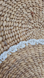 Placemat Tondo in Banano con Bordo Macramè – Ø35 cm Ecosostenibile